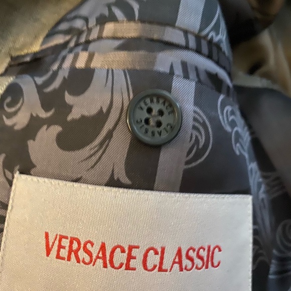 Versace suit - Picture 3 of 10